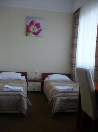 Отель Hotel & SPA Odeon Boguchwała Двухместный номер с 2 отдельными кроватями-1