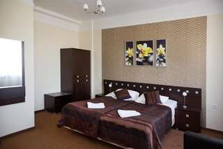 Отель Hotel & SPA Odeon Boguchwała Улучшенный двухместный номер с 1 кроватью-4